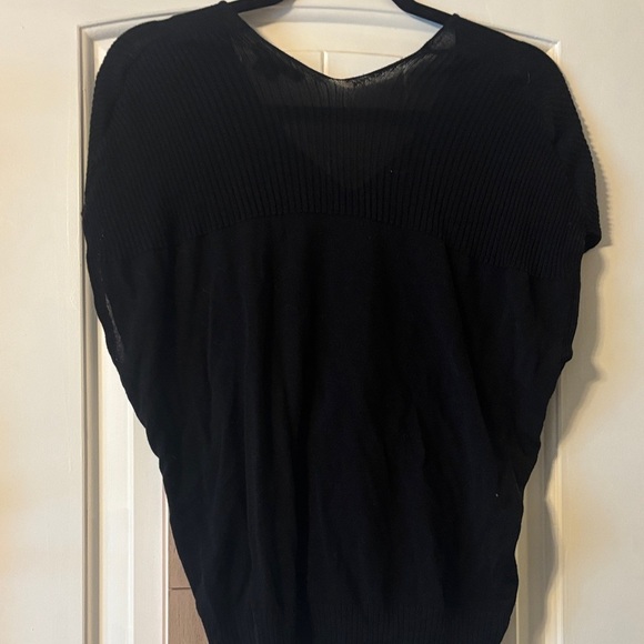 Vince Classic Black V-Neck Blouse - Picture 6 of 7
